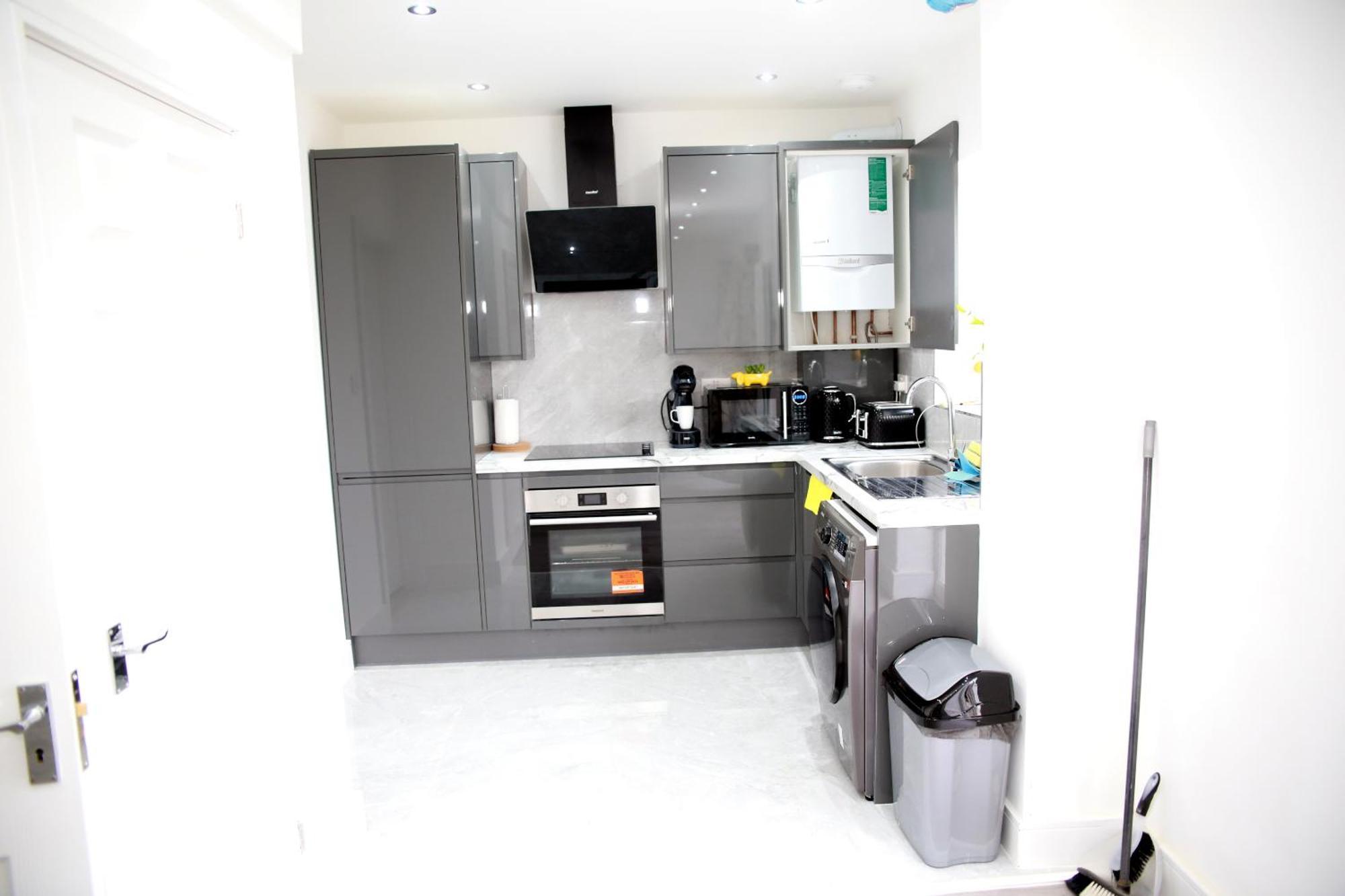 Deluxe 4 Bedroom House The Hyde Экстерьер фото